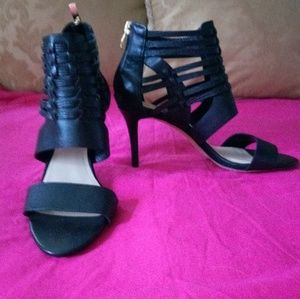 Vince Camyto black leather heels shoes